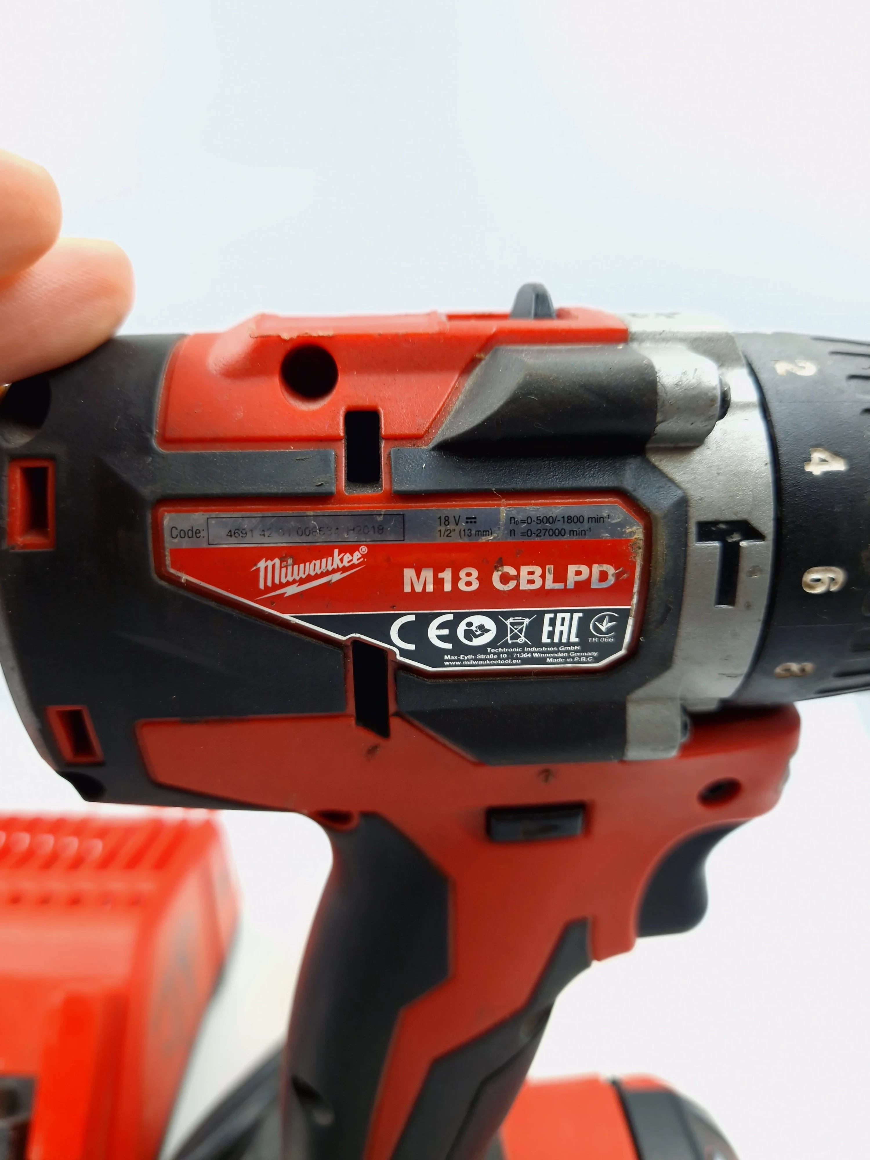 wkretarka-milwaukee-m18-cblpd-zasilanie-akumulatorowe