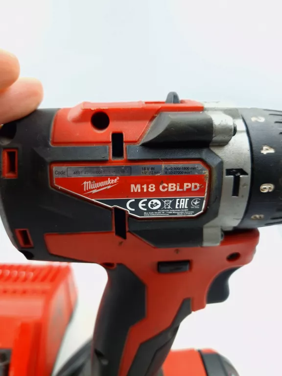 wkretarka-milwaukee-m18-cblpd-zasilanie-akumulatorowe