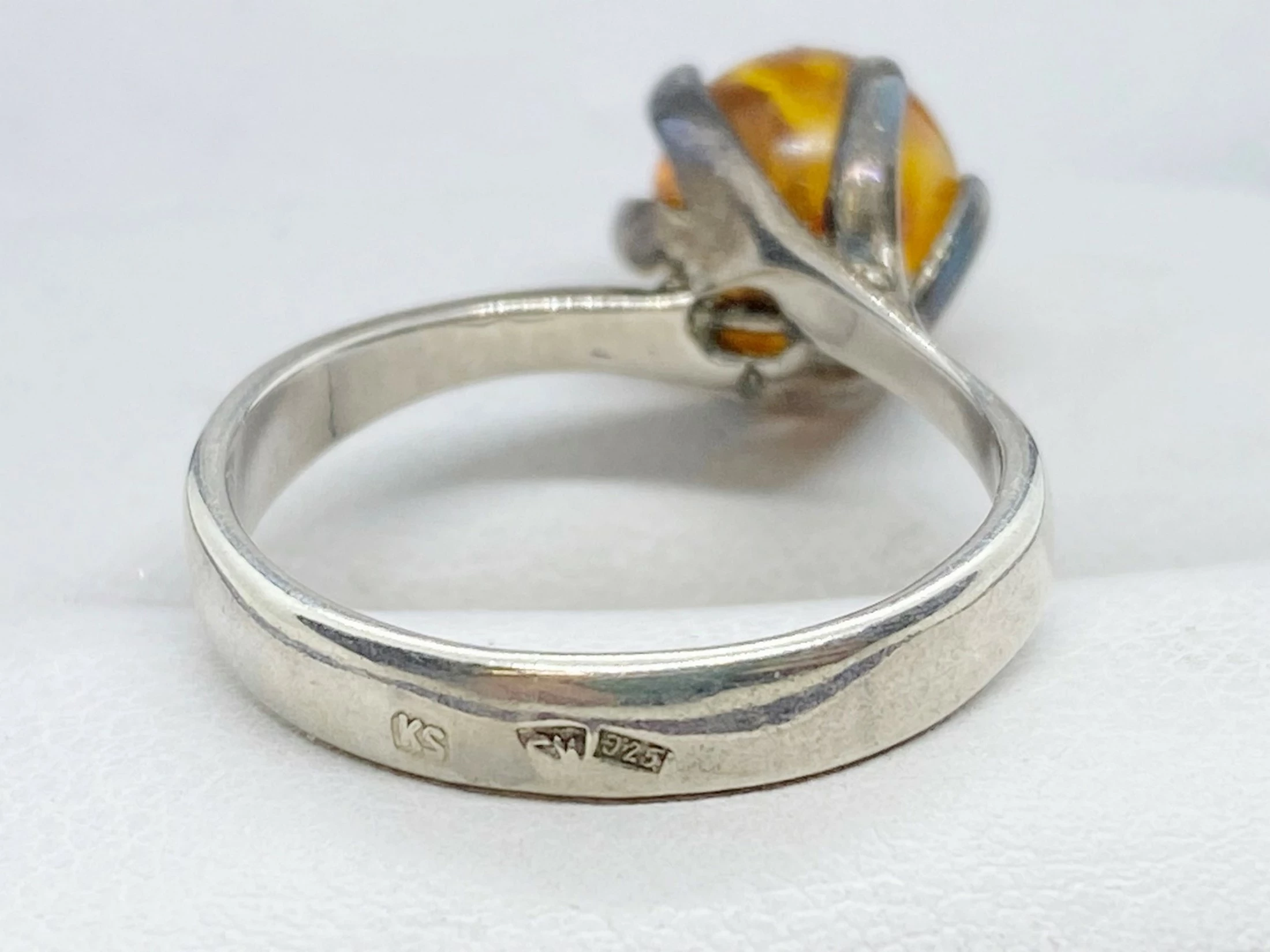 srebrny-stary-pierscionek-z-bursztynem-pr925-proba-srebra-925