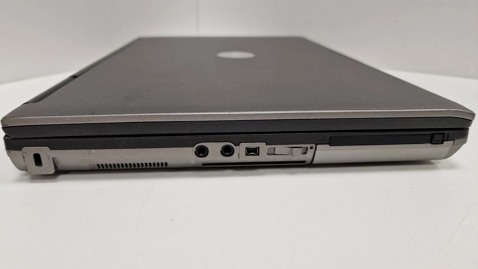 laptop-dell-pp18l-win-xp-2gb-intel-core-2-duo-liczba-rdzeni-procesora-2