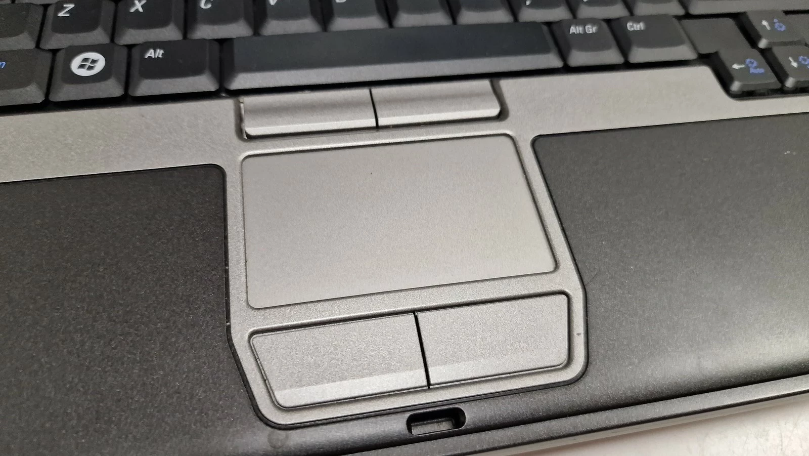 laptop-dell-pp18l-win-xp-2gb-intel-core-2-duo-kod-producenta-pp18l