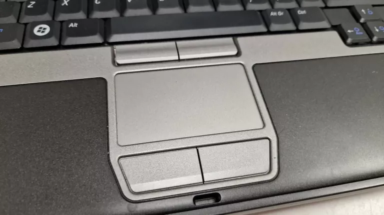 laptop-dell-pp18l-win-xp-2gb-intel-core-2-duo-kod-producenta-pp18l