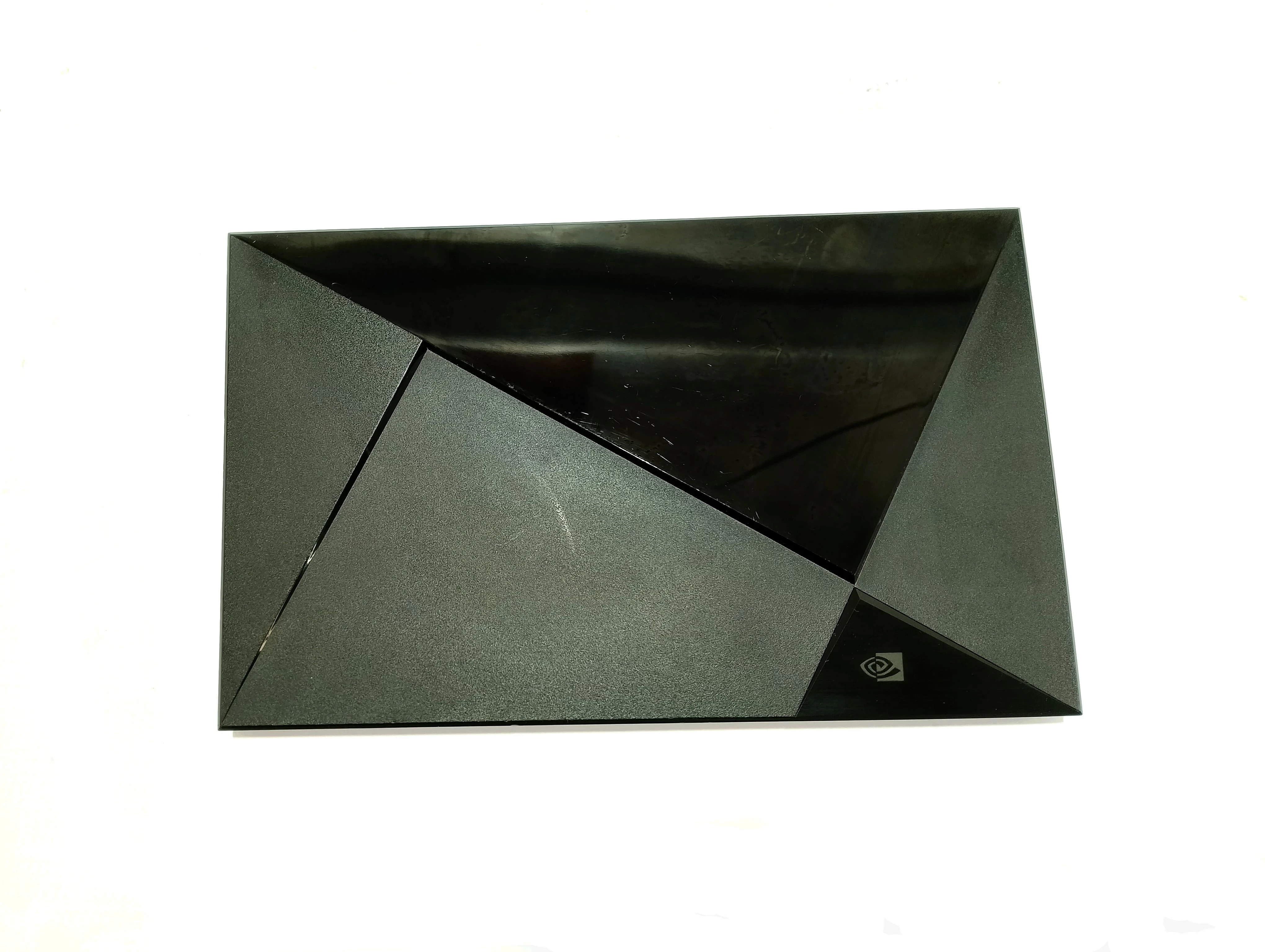 konsola-nvidia-shield-tv-p2571-2015-16gb-1st-generation-pilot-stan-uzywany