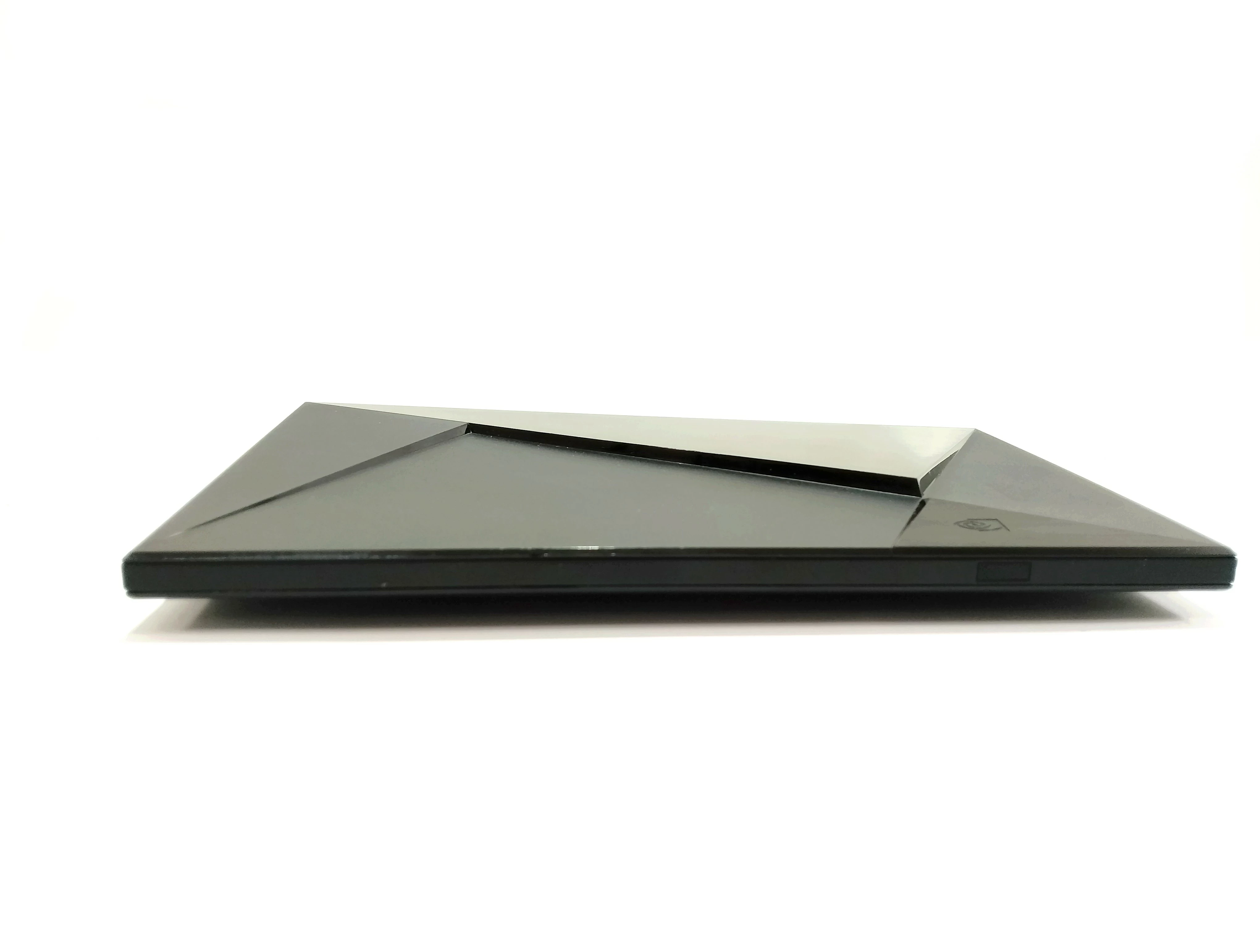 konsola-nvidia-shield-tv-p2571-2015-16gb-1st-generation-pilot-typ-inny