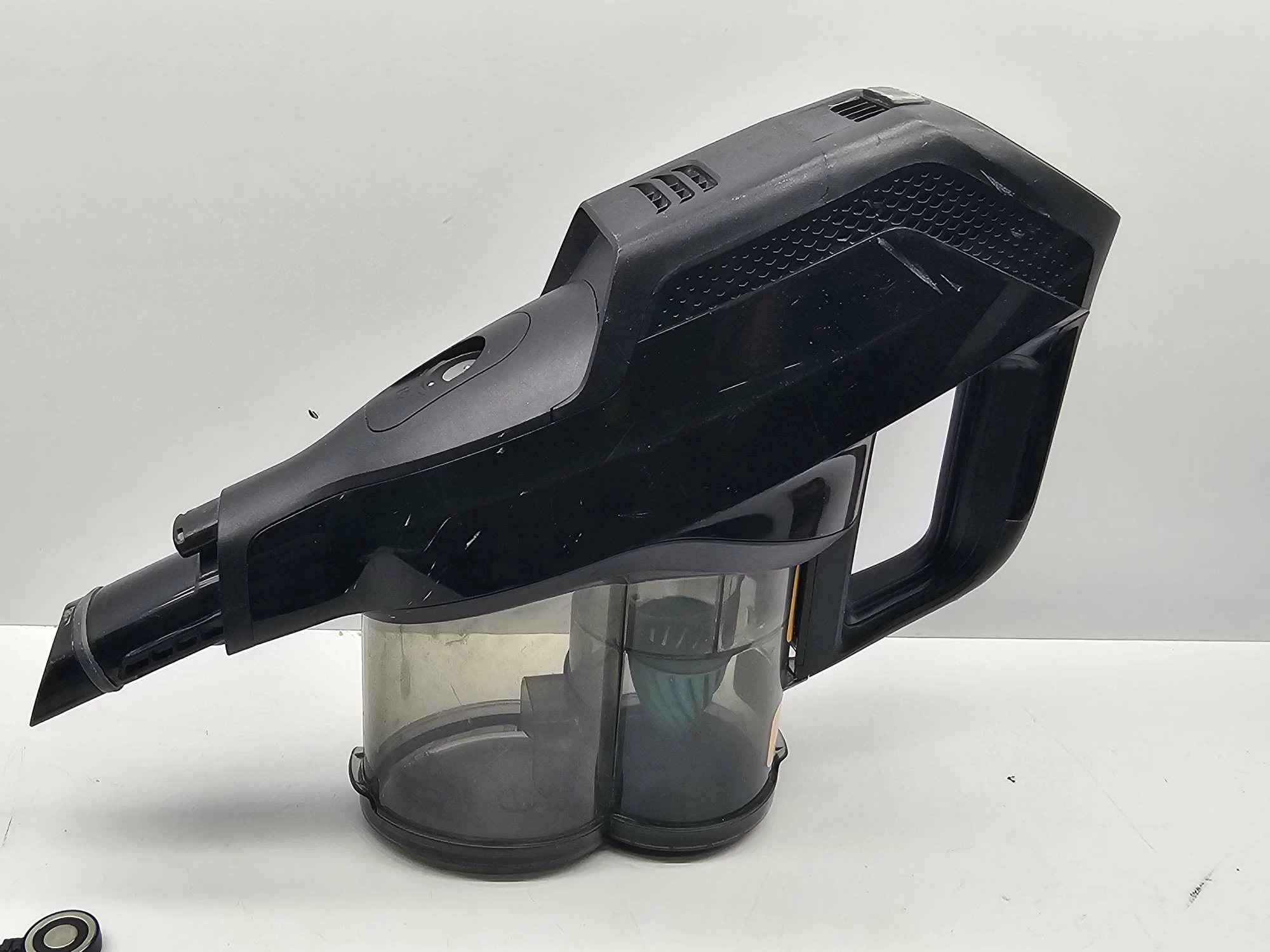 odkurzacz-pionowy-philips-speedpro-fc672601-marka-philips