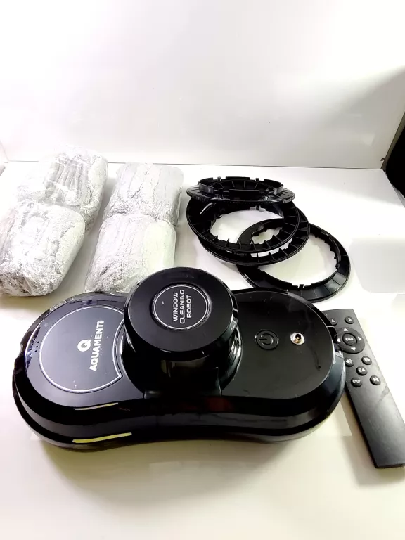AQUAMENTI WINDOW CLEANING ROBOT