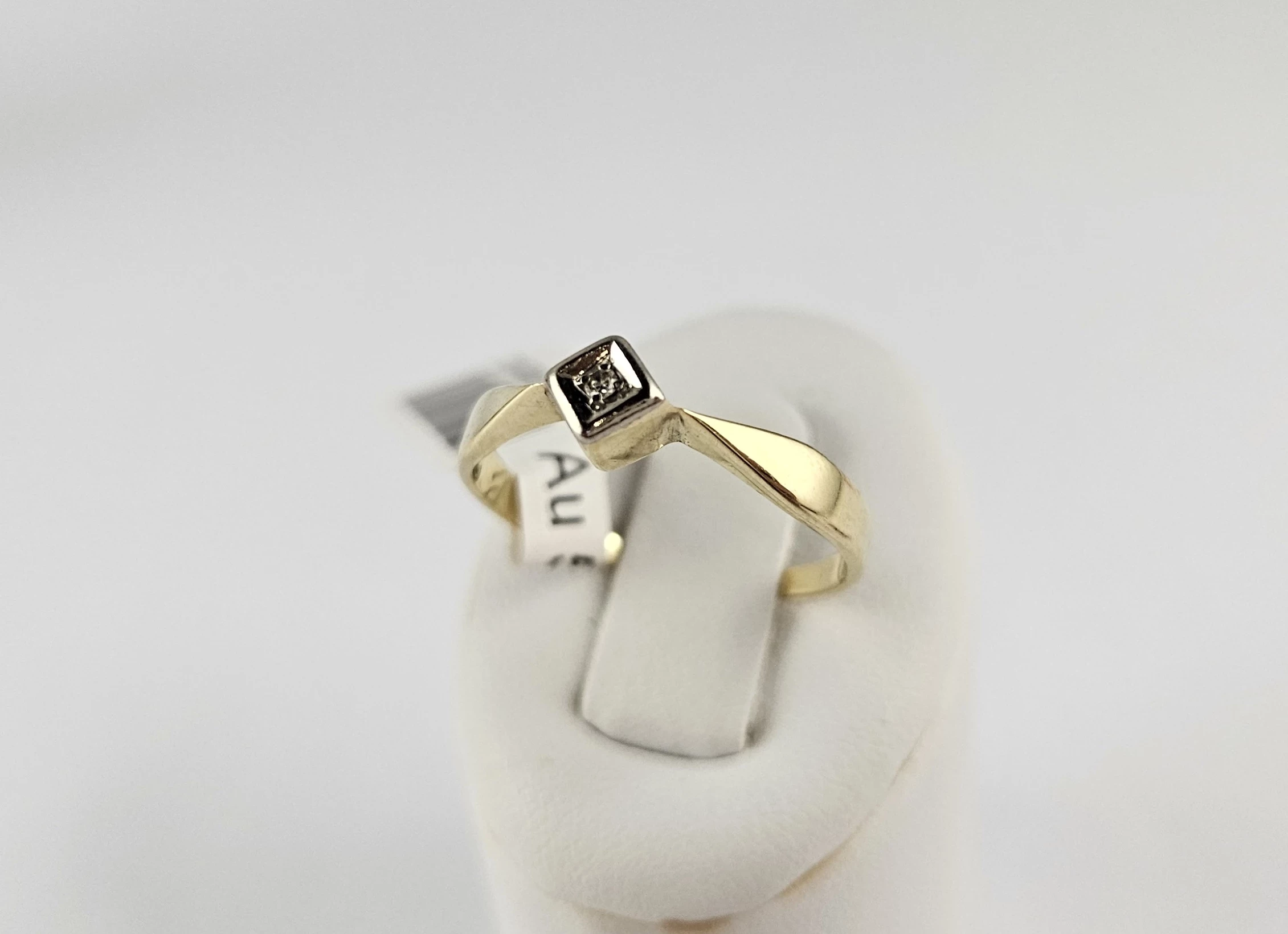 zloty-pierscionek-184g-585-diament-certyfikat-stan-11323-2