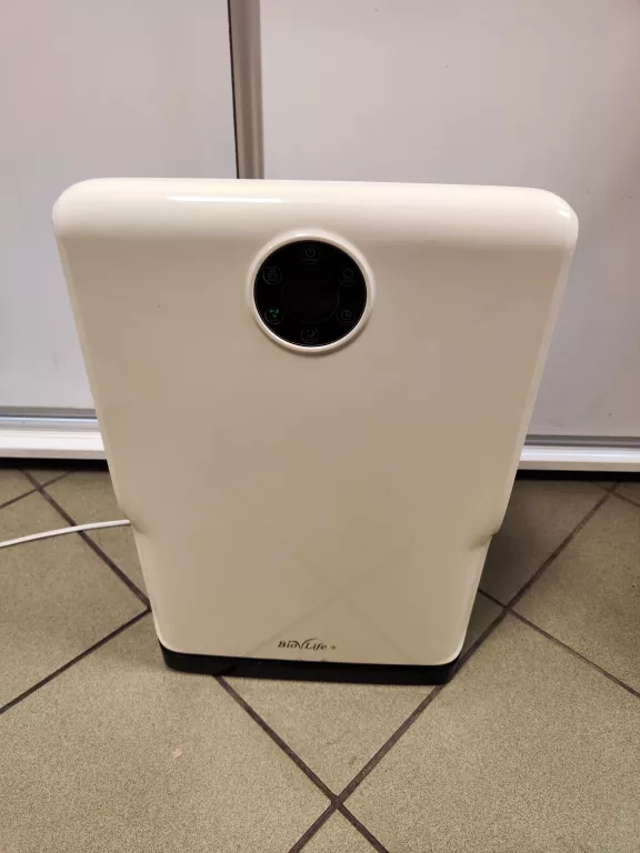 oczyszczacz-powietrza-biolife-dabrowskiego-30-naklo