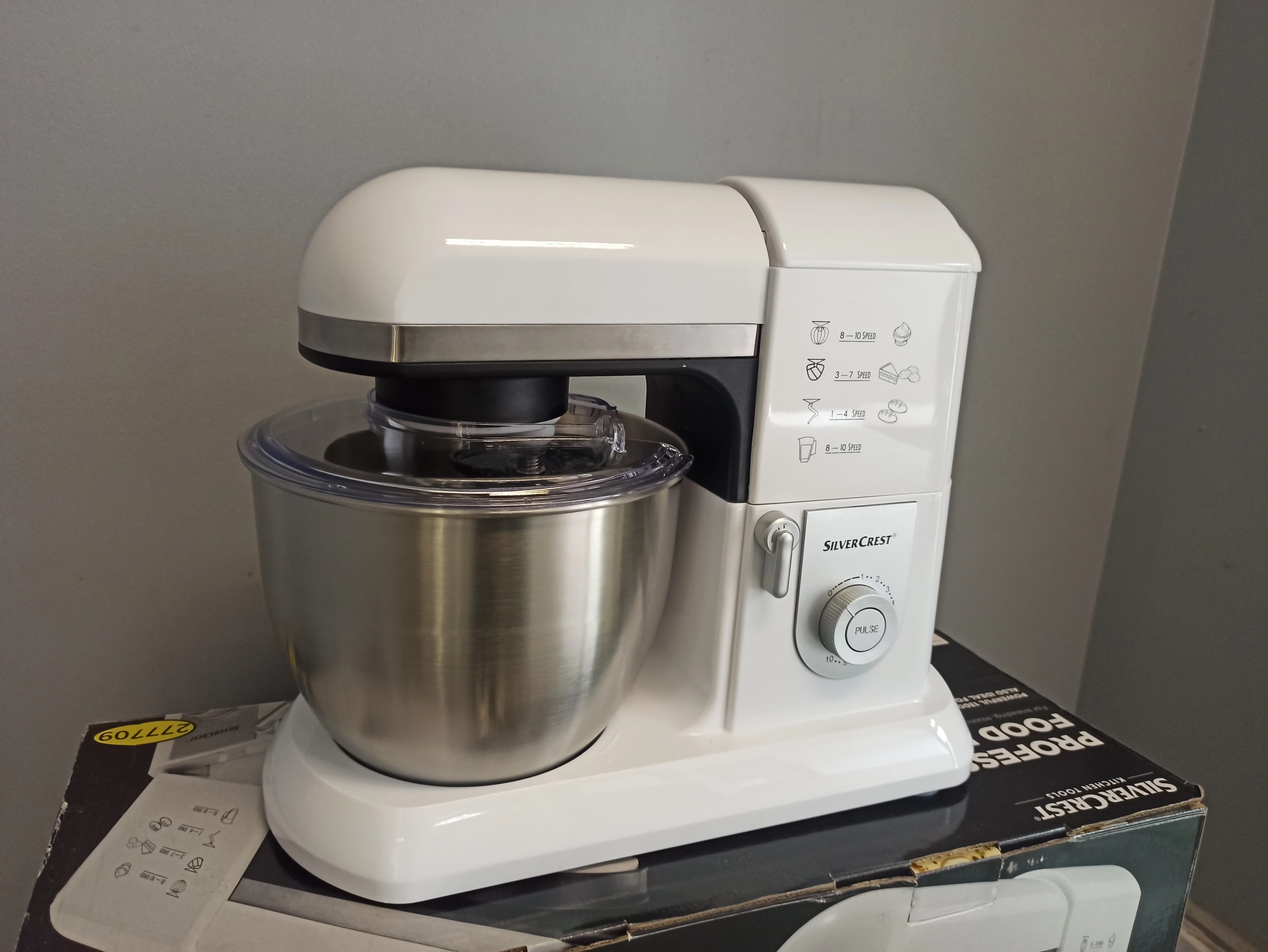 robot-kuchenny-silvercrest-skmp-1300-b3-moc-1300