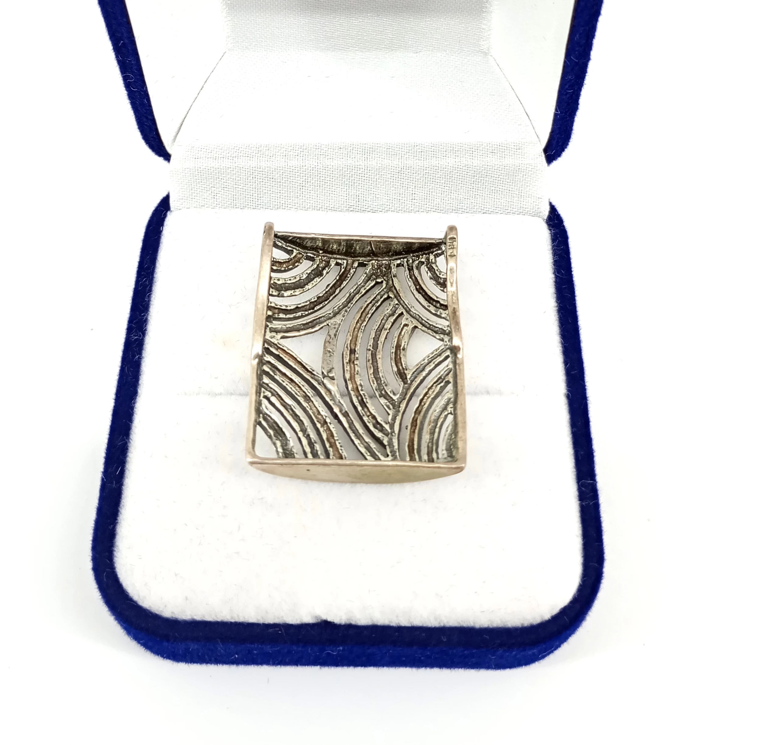 interesujaca-zawieszka-925-551g-rodzaj-wyrob-jubilerski