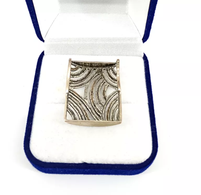 interesujaca-zawieszka-925-551g-rodzaj-wyrob-jubilerski