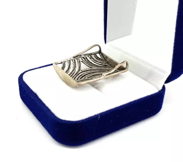 interesujaca-zawieszka-925-551g-material-srebro