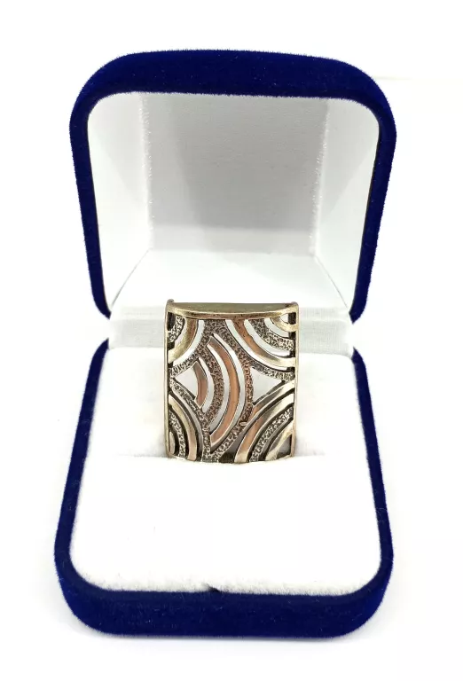 interesujaca-zawieszka-925-551g-marka-inna-marka