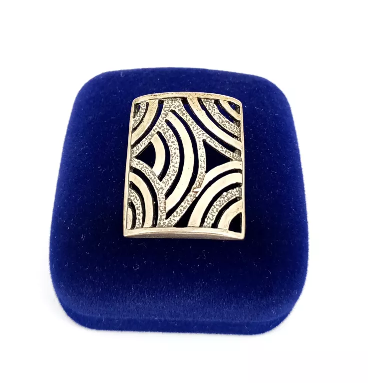 interesujaca-zawieszka-925-551g-3-maja-8-klobuck-unico