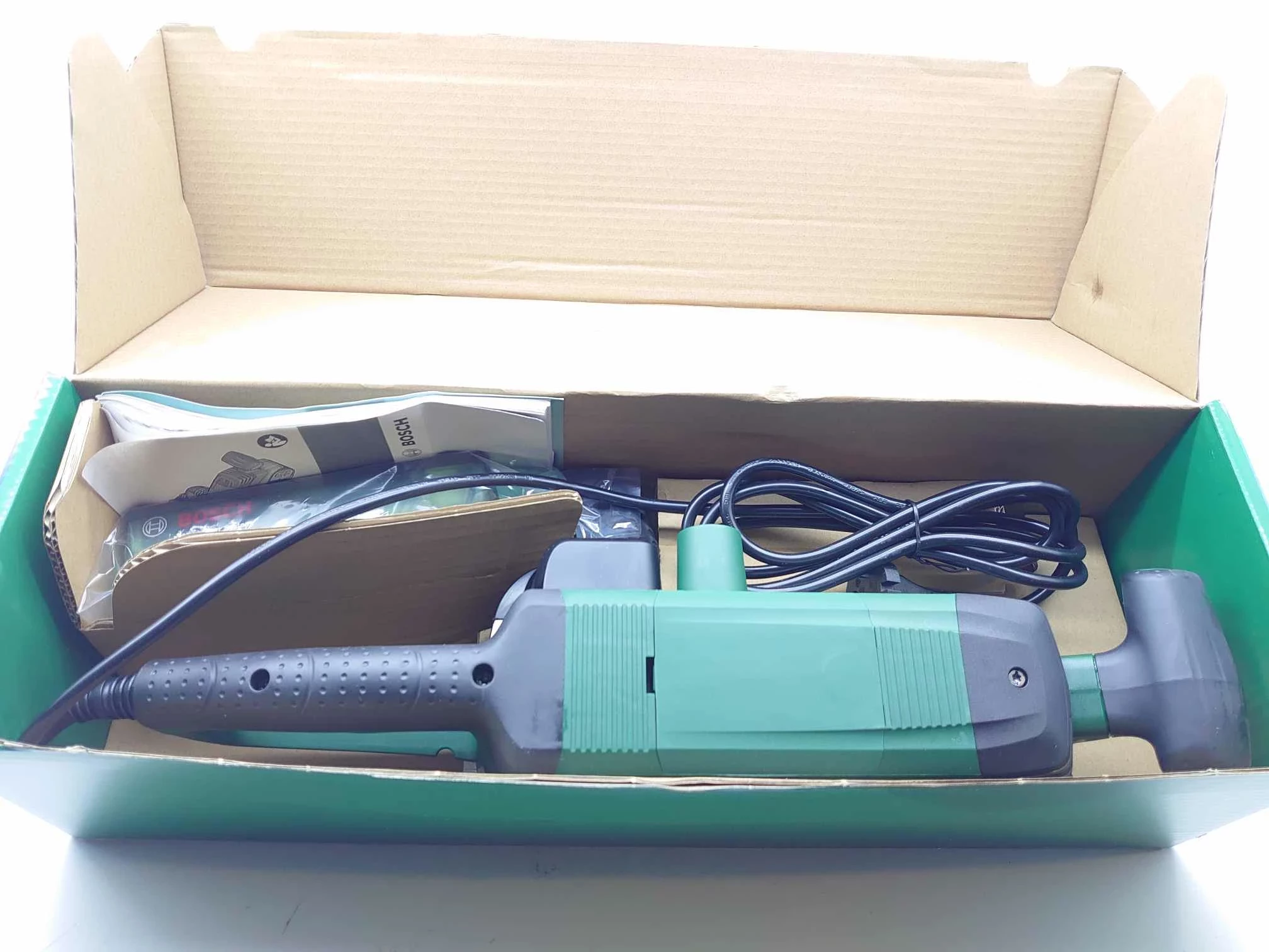 szlifierka-tasmowa-bosch-pbs-75-a-marka-bosch