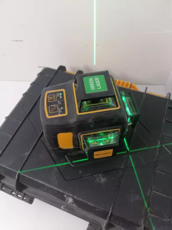 SMART LASER KRZYŻOWY ZIELONY 360° 30M UCHWYT STATY