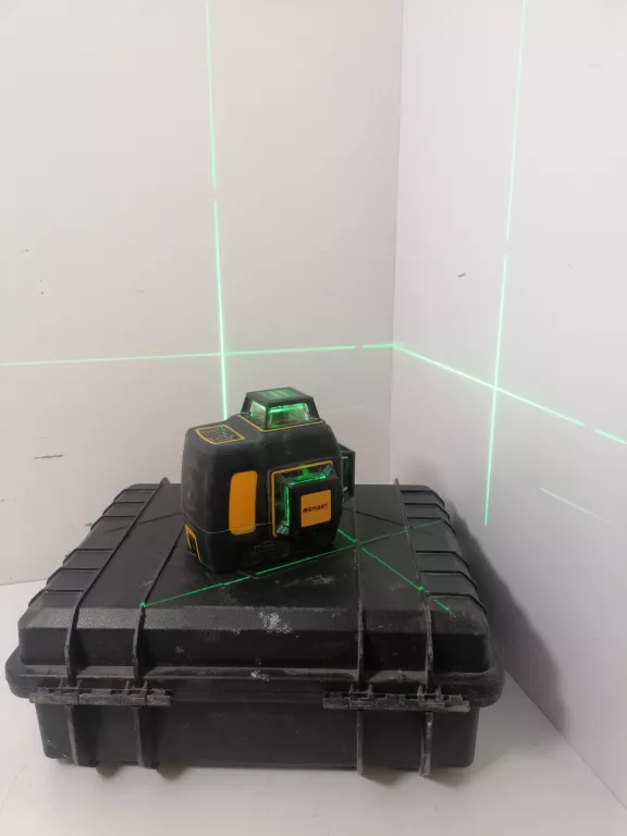 SMART LASER KRZYŻOWY ZIELONY 360° 30M UCHWYT STATY