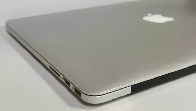 LAPTOP APPLE MACBOOK PRO A1398 2015 I7, 16GB, 512SDD, RETINA, BDB STAN!