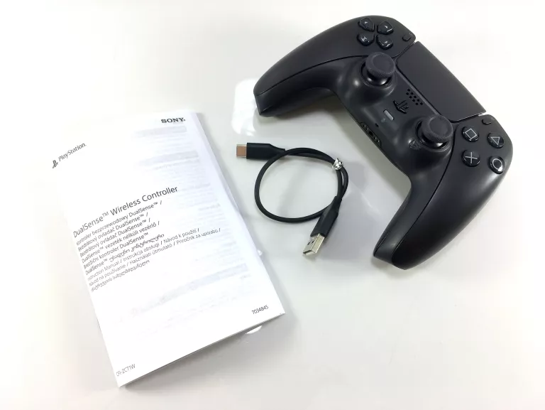 pad-sony-playstation-5-ps5-dualsense-czarny-komunikacja-bezprzewodowa-bluetooth