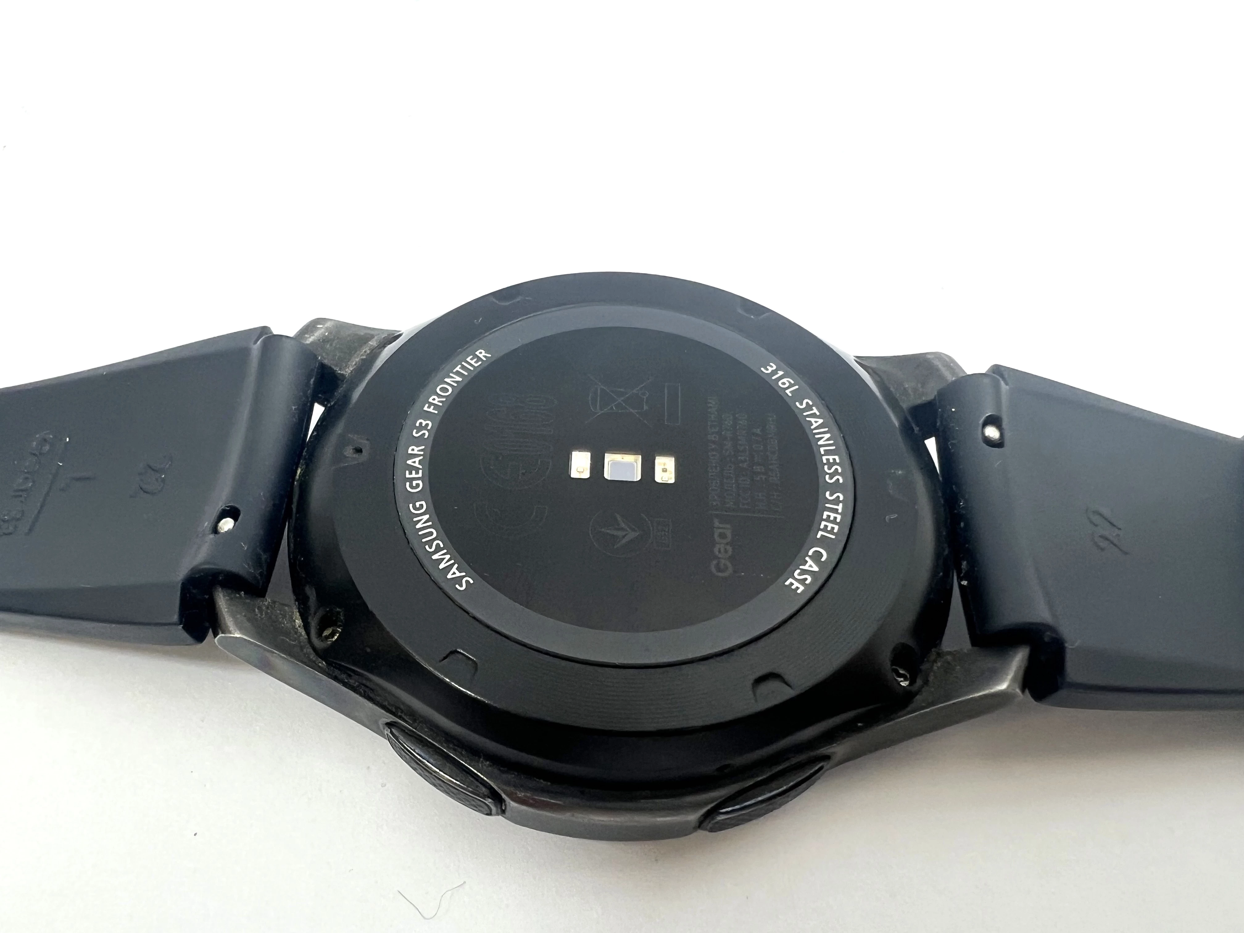 smartwatch-samsung-gear-s3-frontier-komunikacja-bluetooth