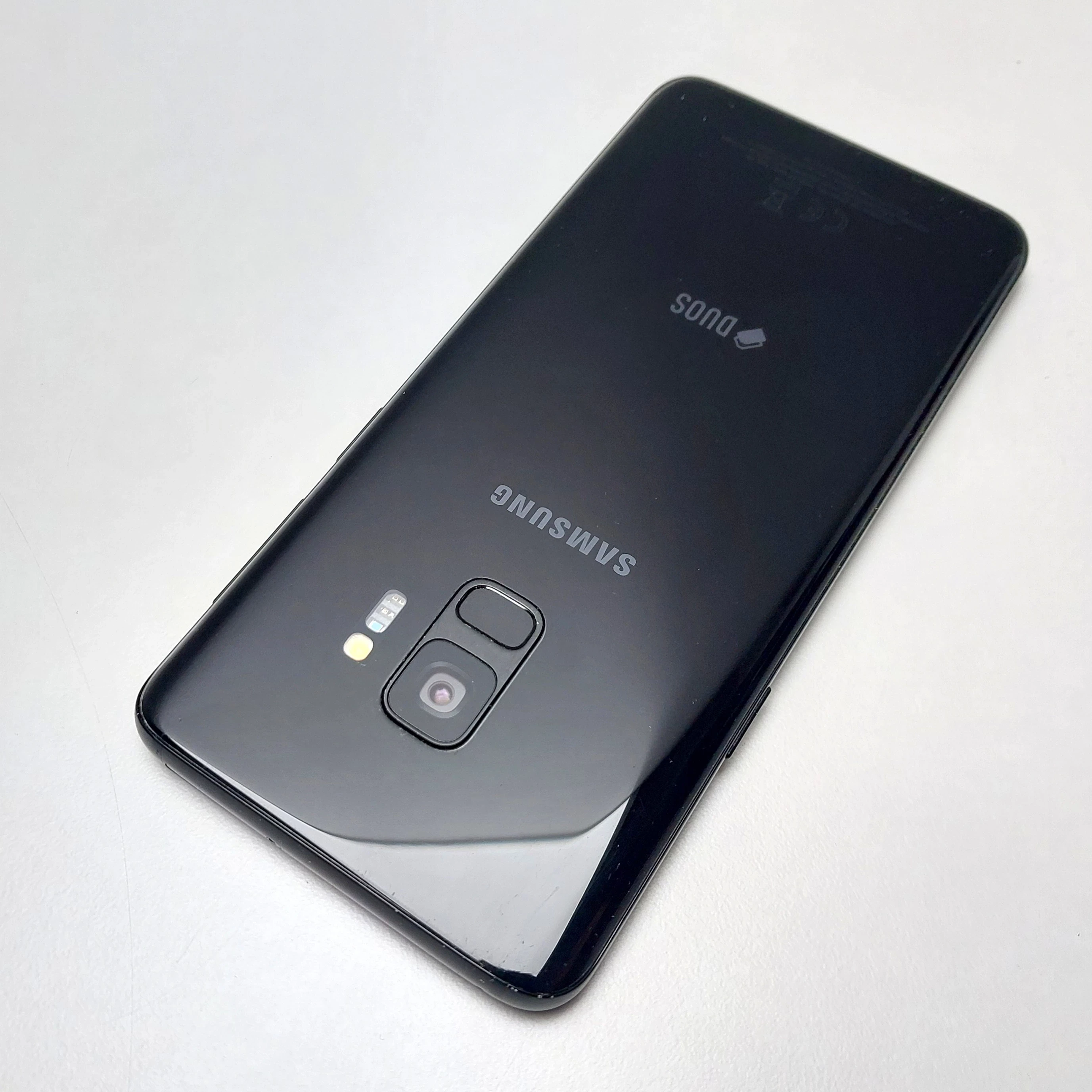 telefon-samsung-galaxy-s9-464gb-typ-smartfon