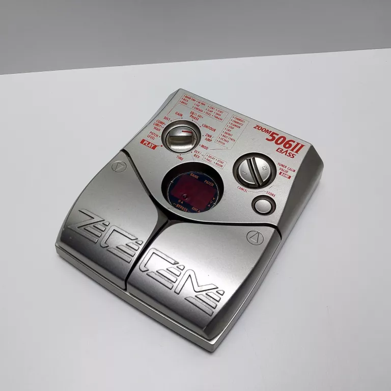 wzmacniacz-gitarowy-zoom-506-ii-bass-stan-uzywany