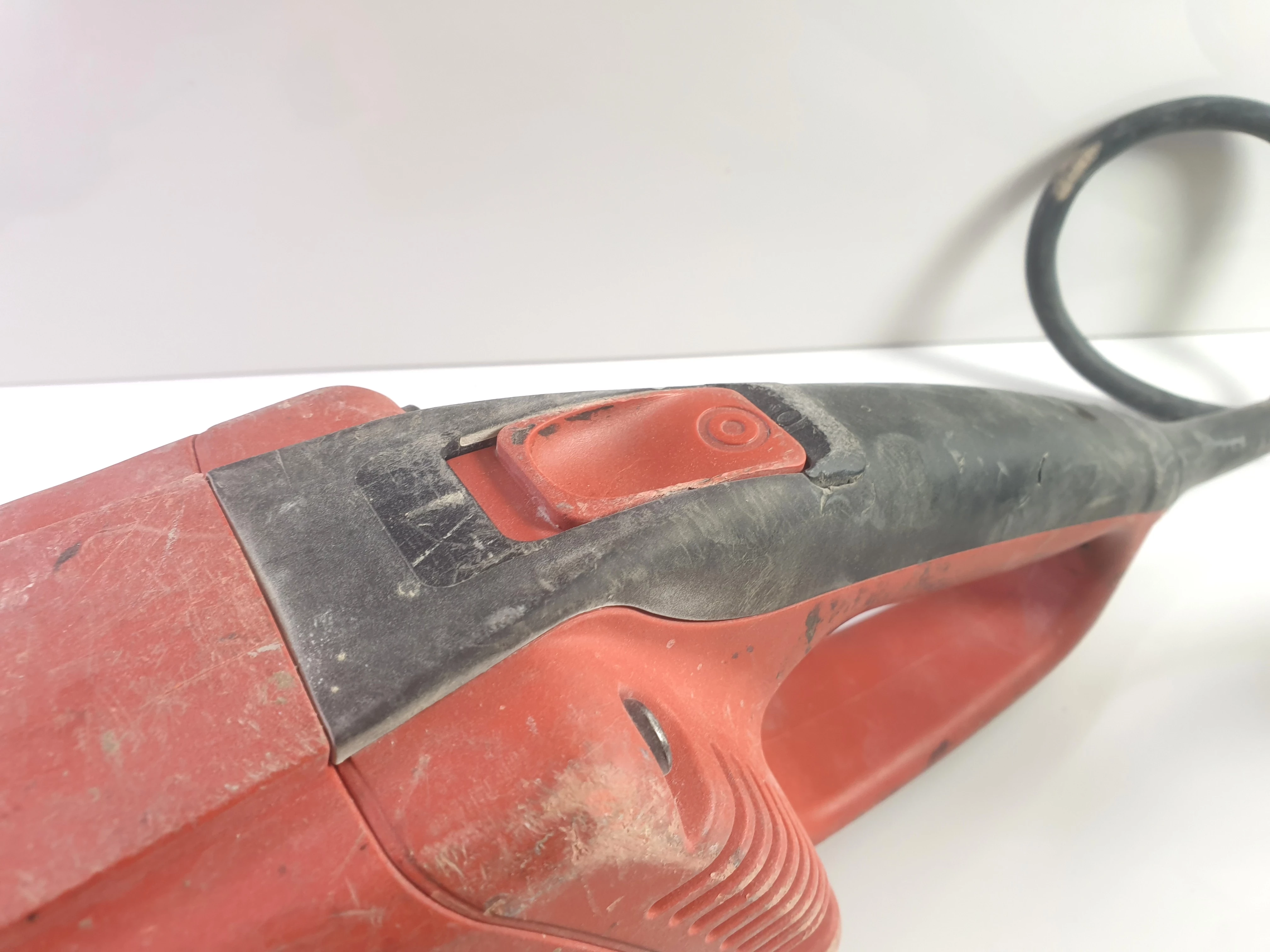 szlifierka-do-betonu-hilti-dg150-z-przetwornica-product-id-d2c5f85d-86fb-4f19-9f03-dacf461dc7fd