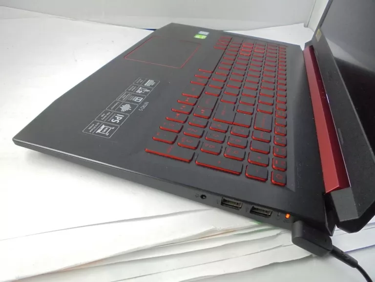 LAPTOP ACER NITRO 5 AN515-31, I5- 8250U, 8GB. 1TB, GEFORCE MX150