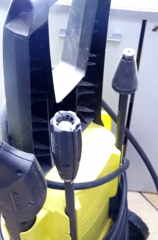 myjka-cisnieniowa-karcher-k2-1673-2200-pistolet-lance-k-2400-zestaw-stan-uzywany