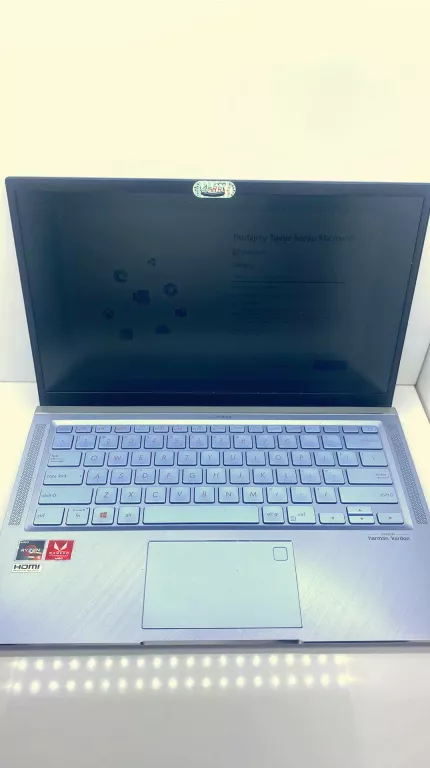 ASUS ZENBOOK UM431D 14 AMD RYZEN 7 16 GB / 512 G