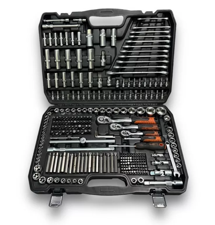 ZESTAW KLUCZY NEO TOOLS 300 ELEMENTÓW KOMPLET