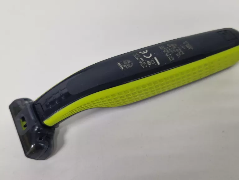 MASZYNKA GOLARKA PHILIPS ONE BLADE QP2721