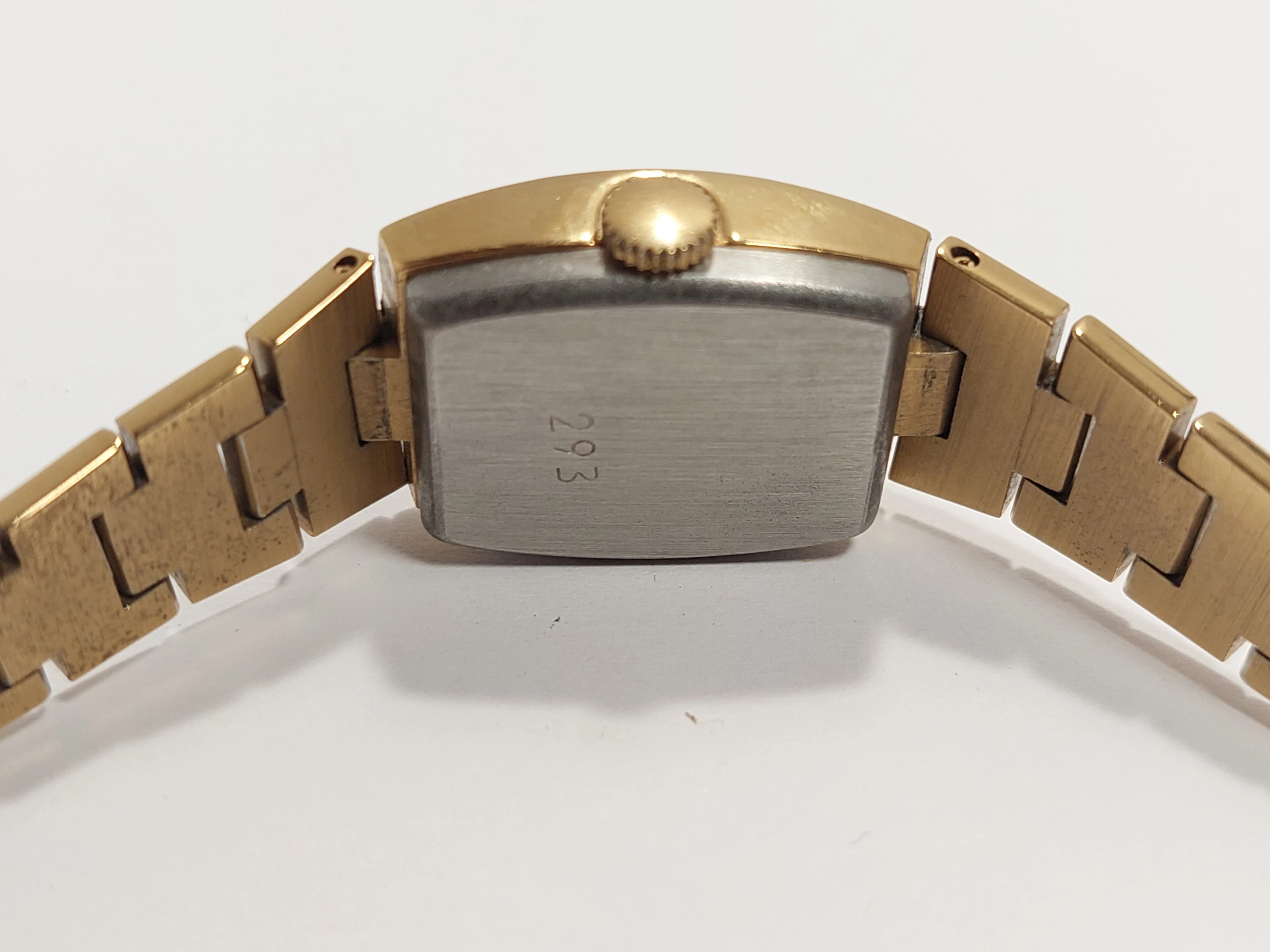 rosyjski-zegarek-czajka-mechanizm-mechaniczny