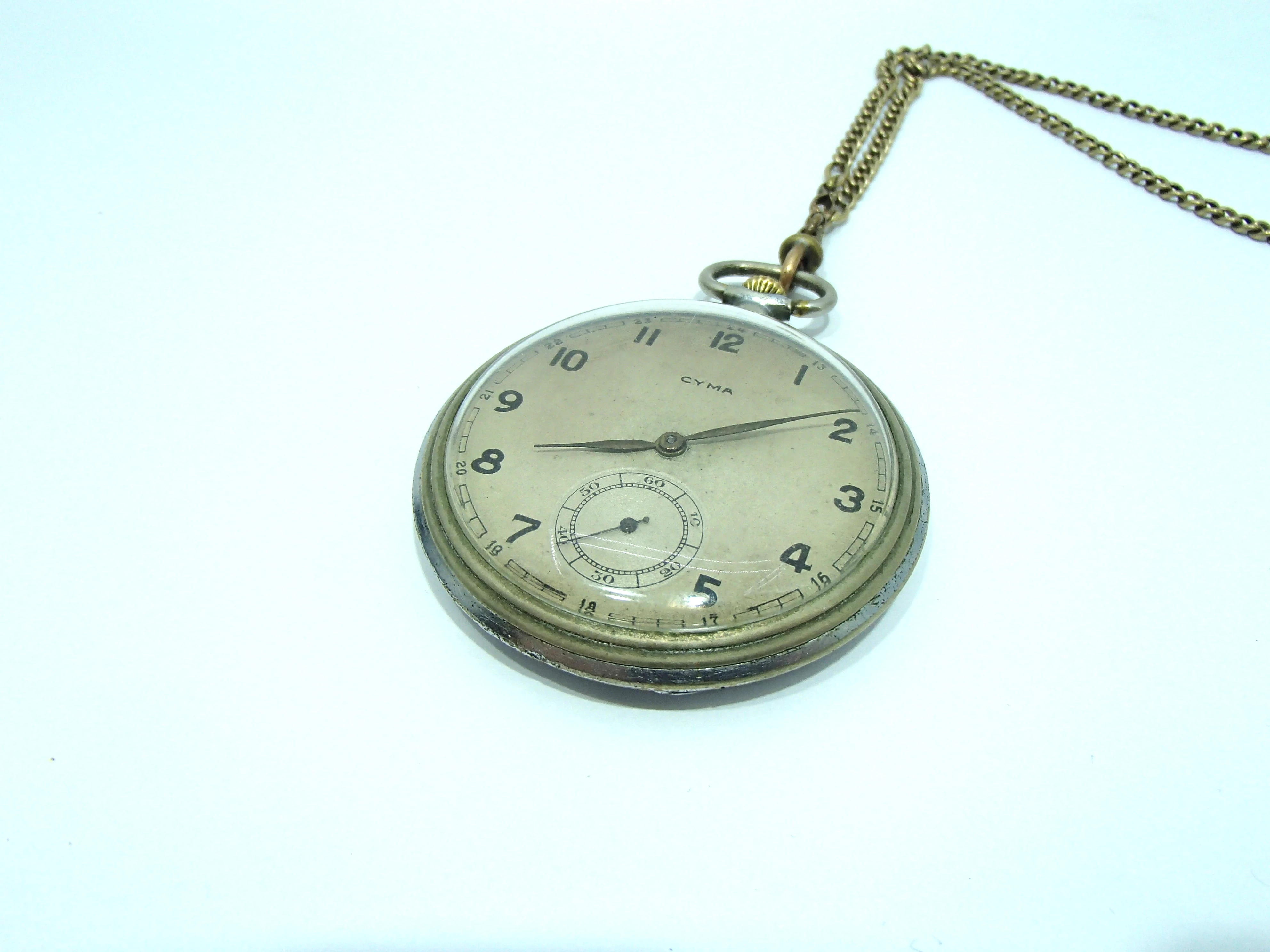 zegarek-kieszonkowy-cyma-1651-ksztalt-koperty-okragla