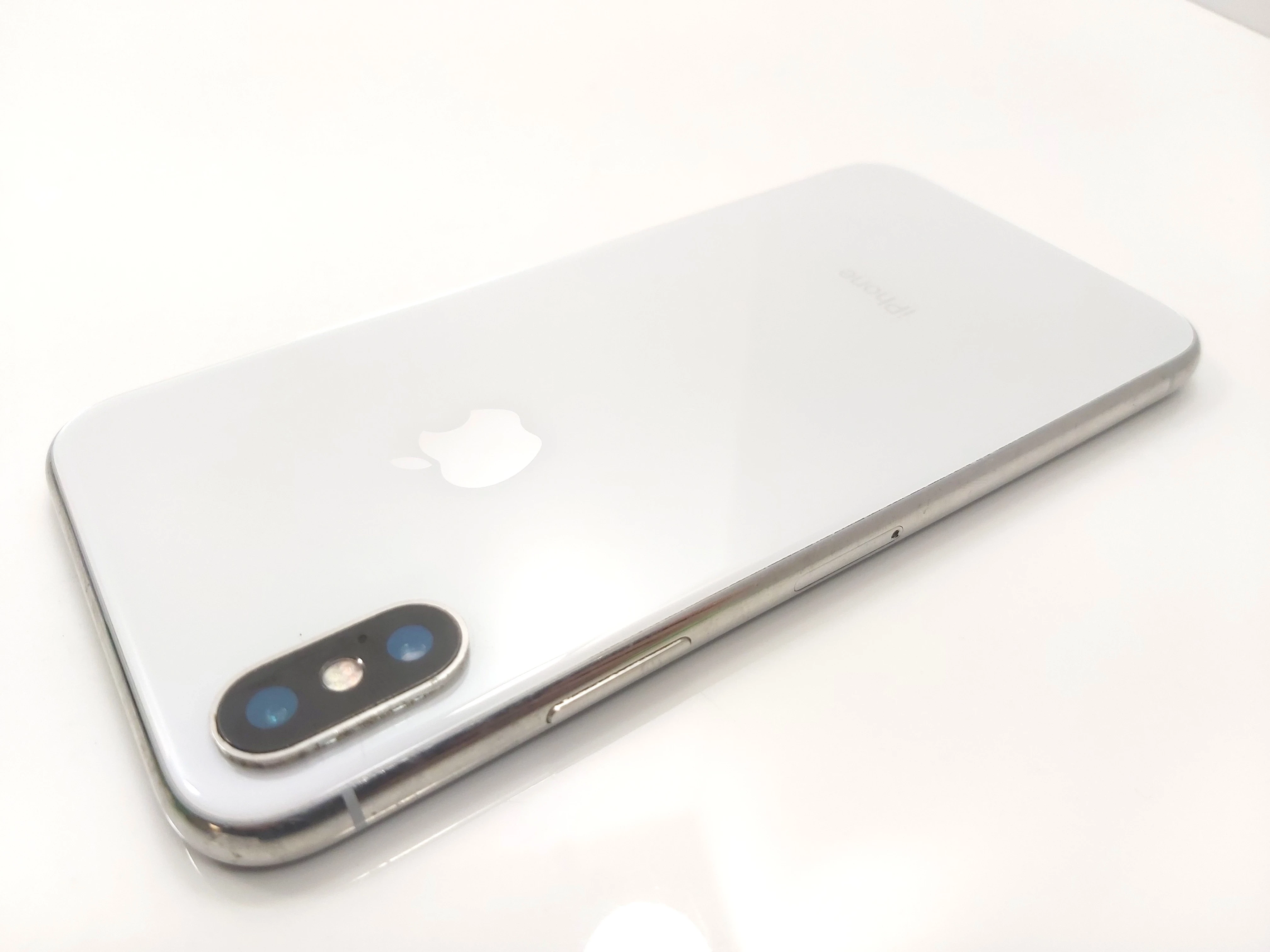 telefon-iphone-x-64gb-bateria-100-nie-dziala-face-id-ean-gtin-0032429318602