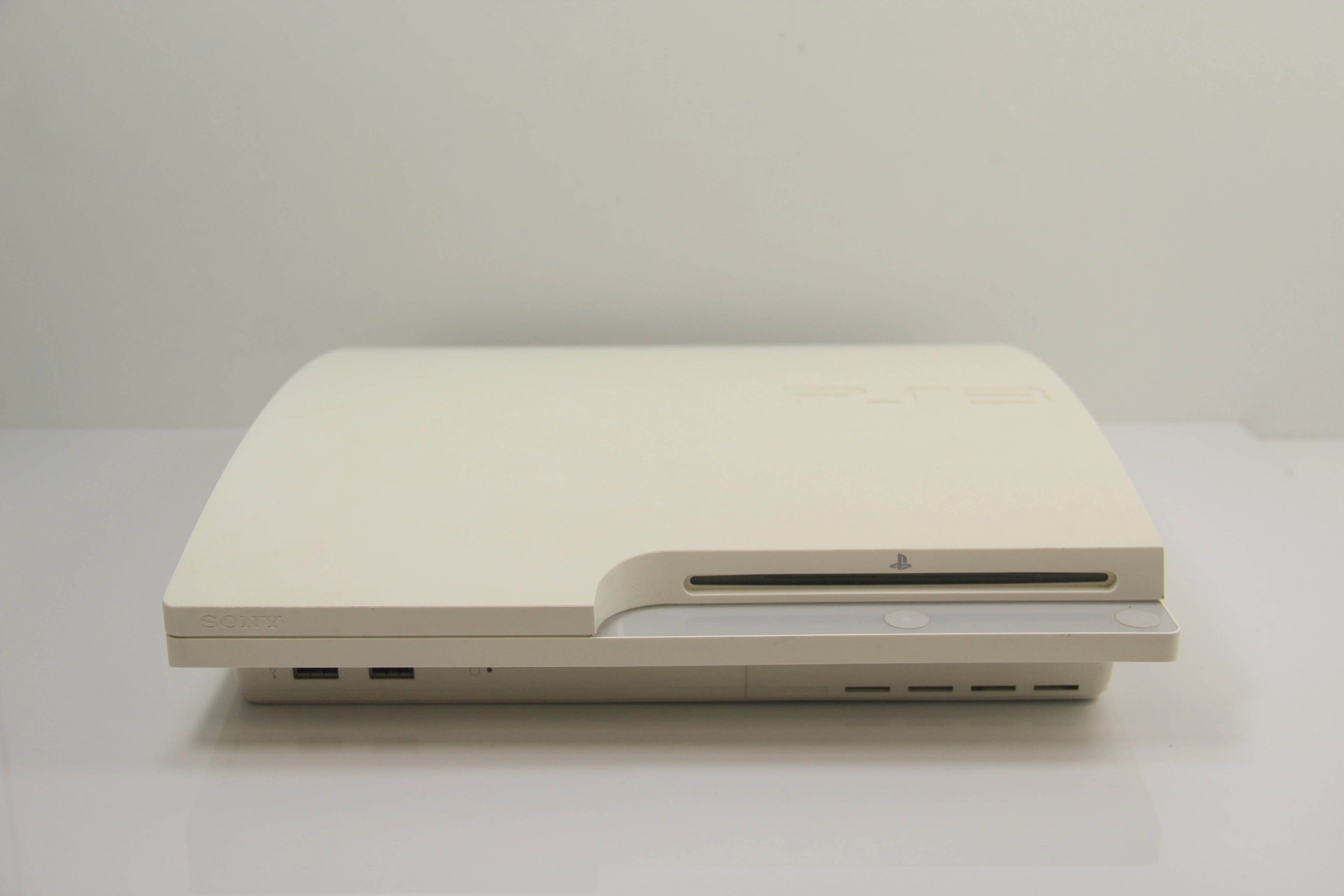 konsola-sony-ps3-cech-3004b-320gb-liczba-kontrolerow-w-zestawie-brak