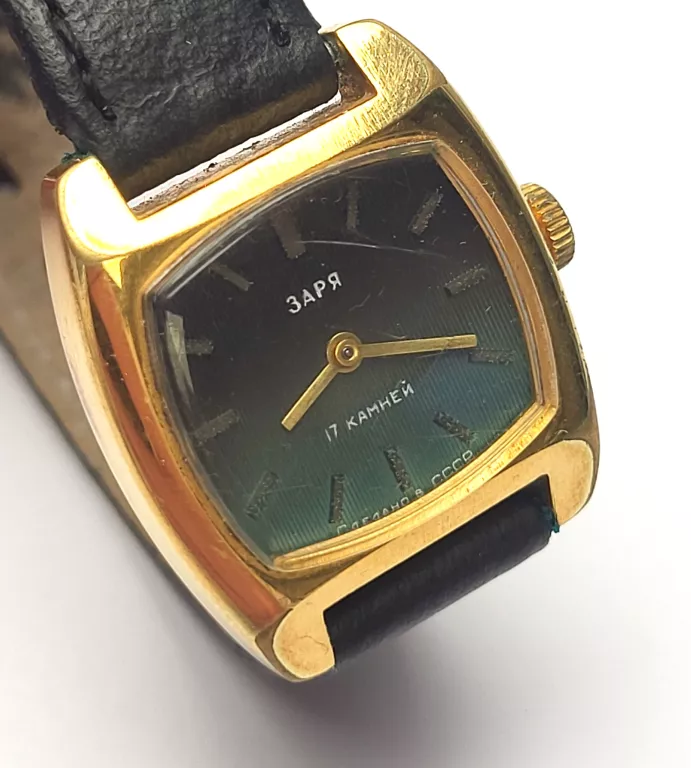 nakrecany-radziecki-zegarek-vintage-3apr-17-kamieni-funkcje-brak