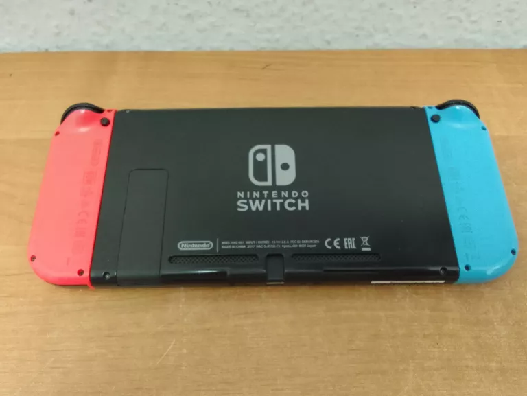 KONSOLA NINTENDO SWITCH