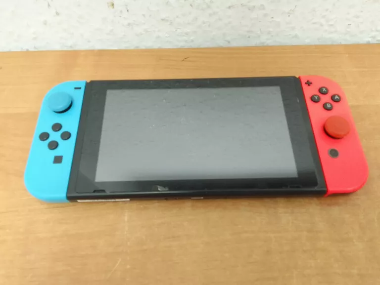 KONSOLA NINTENDO SWITCH