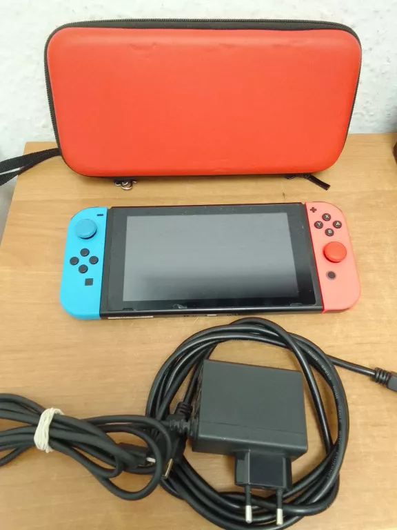 KONSOLA NINTENDO SWITCH