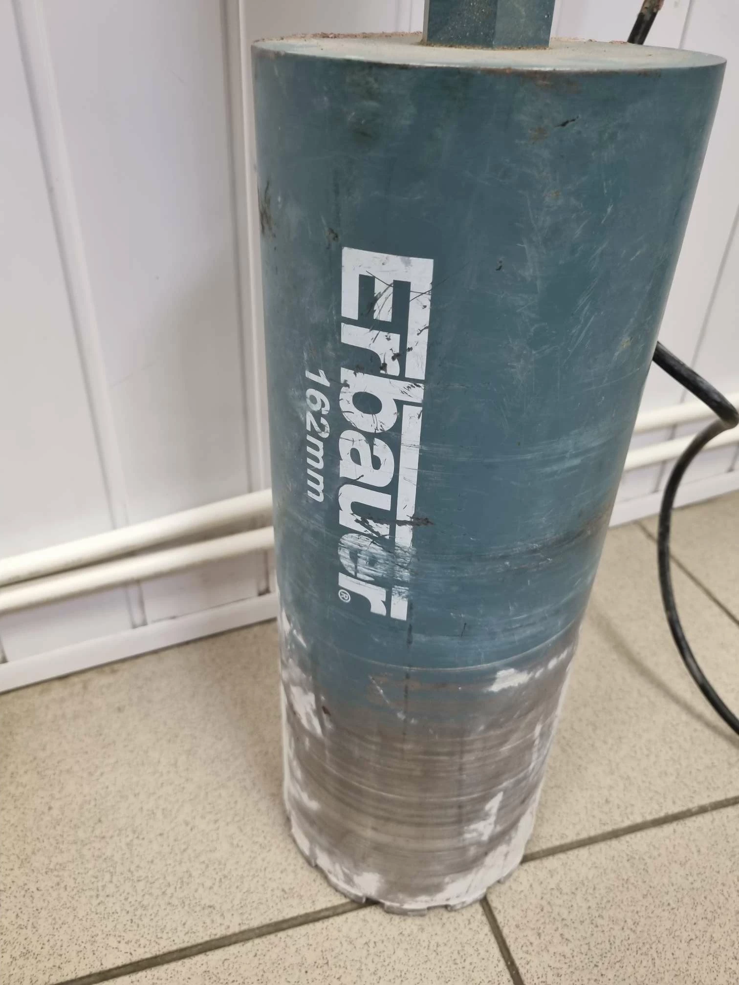 wiertnica-diamentowa-yato-yt-81980-otwornica-erbauer-162-mm-stan-uzywany