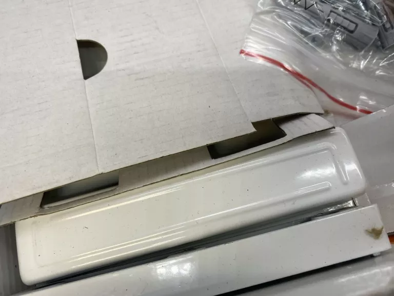 zamek-nawierzchniowy-lob-yeti-ta01-atest-bialy-ean-gtin-5905452442055