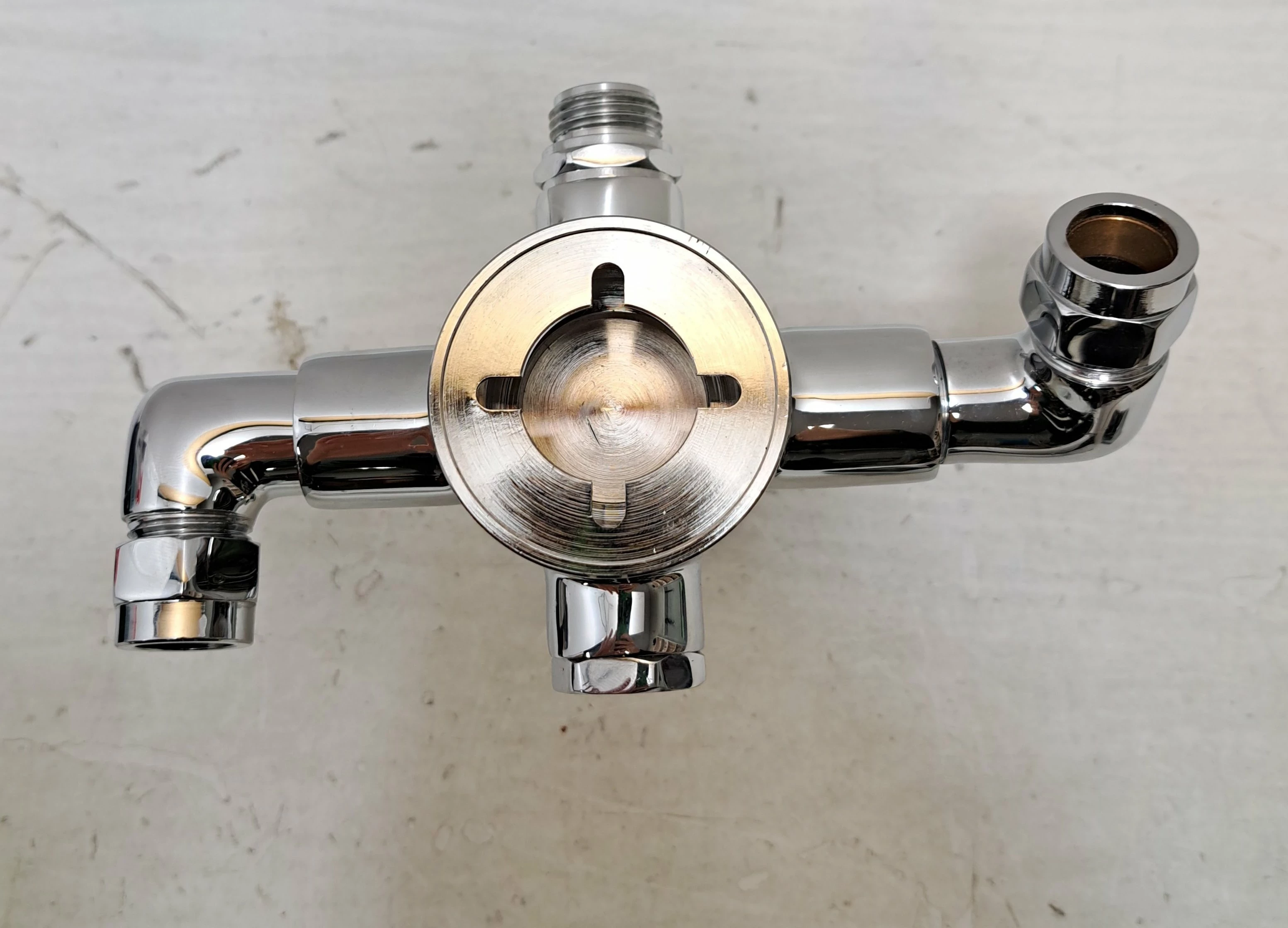 bateria-lazienkowa-triton-3-uchwyty-polecam-marka-triton