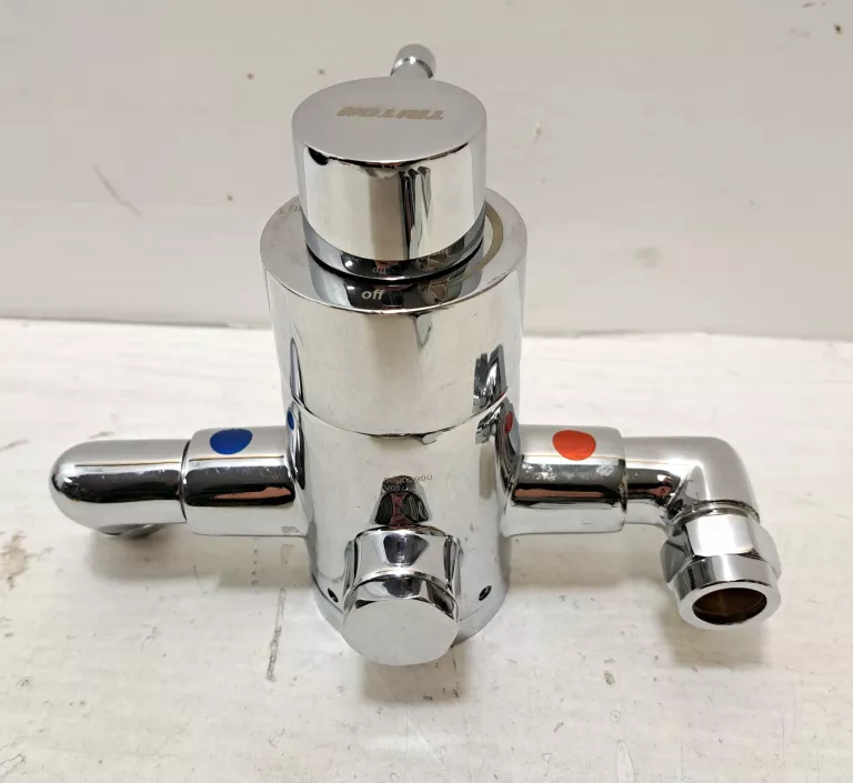 bateria-lazienkowa-triton-3-uchwyty-polecam-linia-prosta