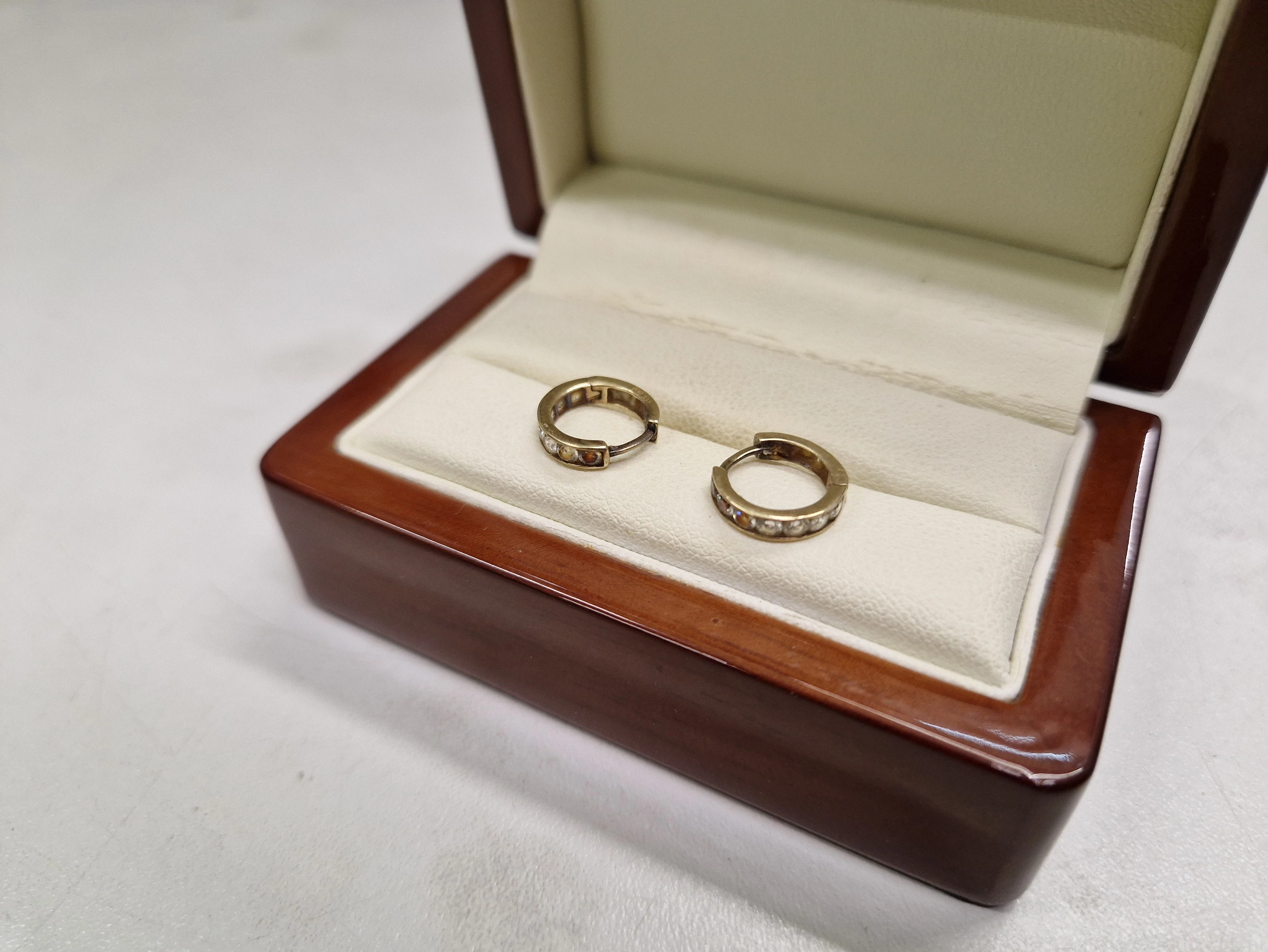 zlote-kolczyki-100-g-333-material-15835-2