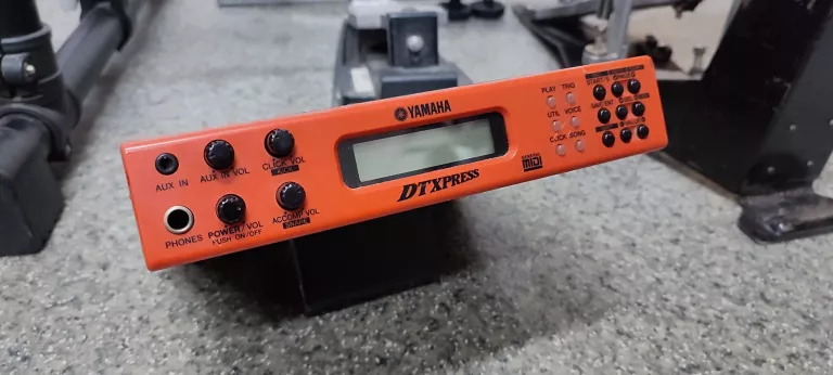 yamaha-dtxpress-perkusja-elektroniczna-stan-uzywany