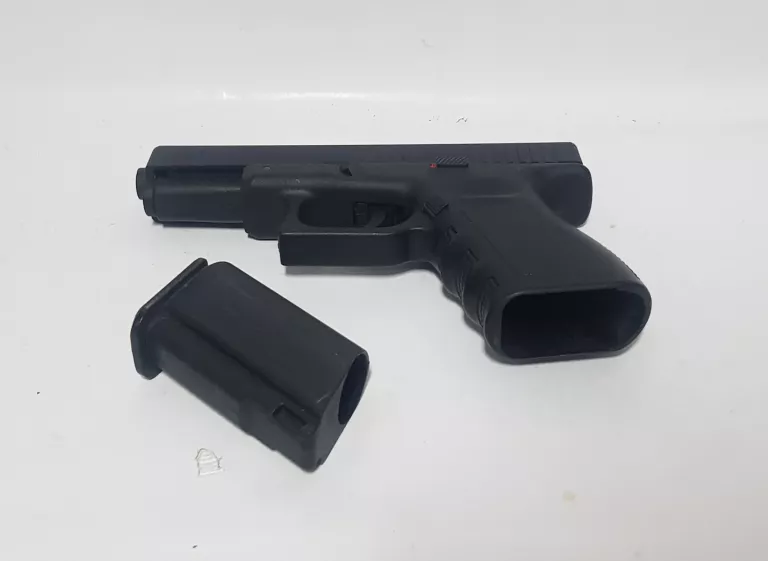 pistolet-gazowy-rmg-k-19-z-kabura-stan-uzywany