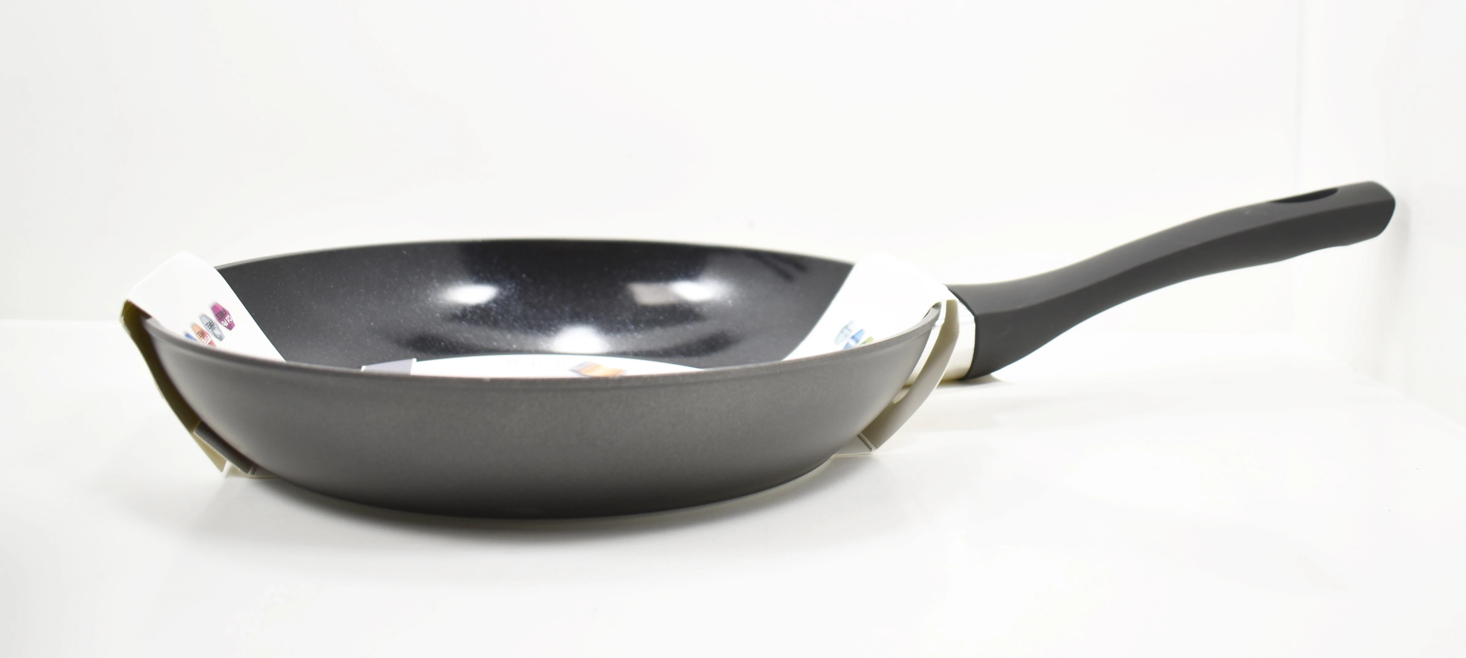 patelnia-zwieger-rocca-24cm-powloka-ceramiczna-zelowa-marka-zwieger