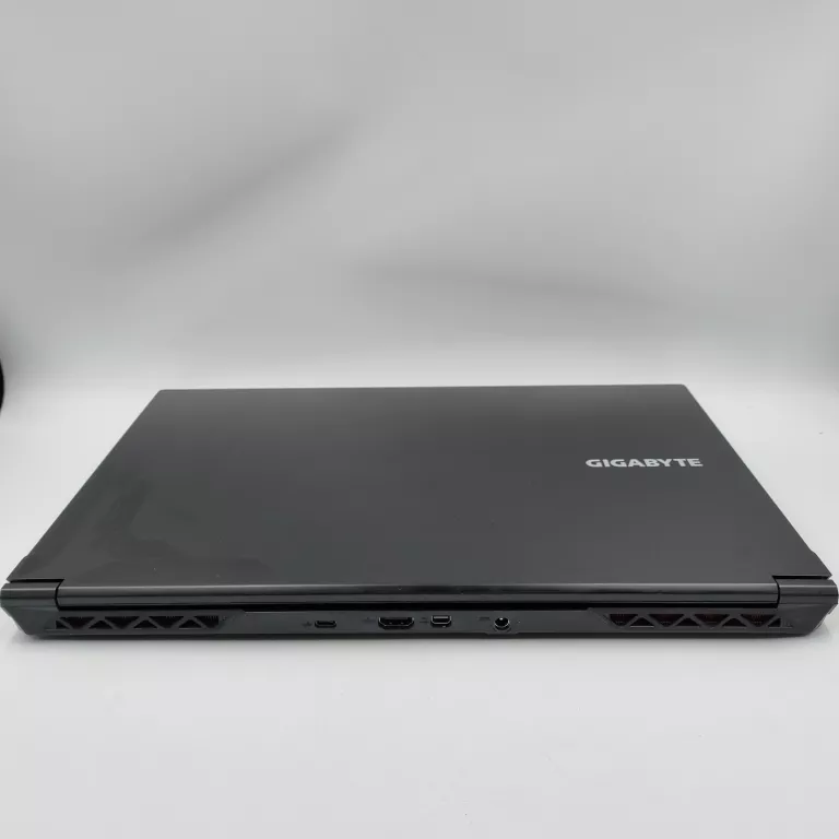 LAPTOP GIGABYTE G5 I5-12500H 16GB 512GB RTX4050 144HZ WIN11/ GW2025!