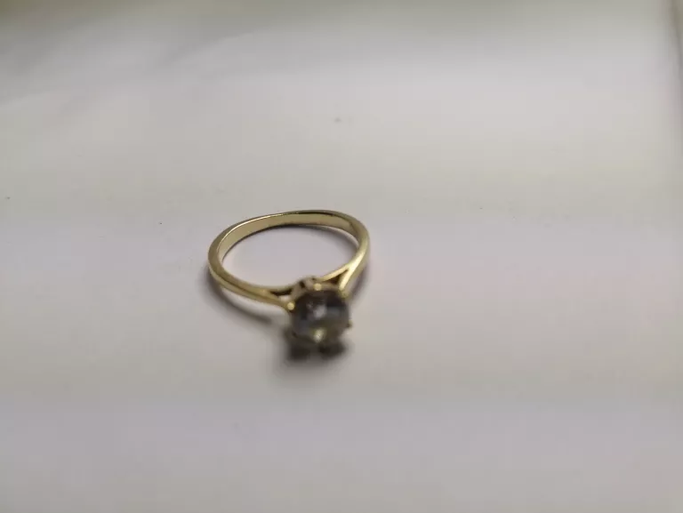 WYRÓB JUBILERSKI UŻYWANY  PIERŚCIONEK 375 /13/2,37